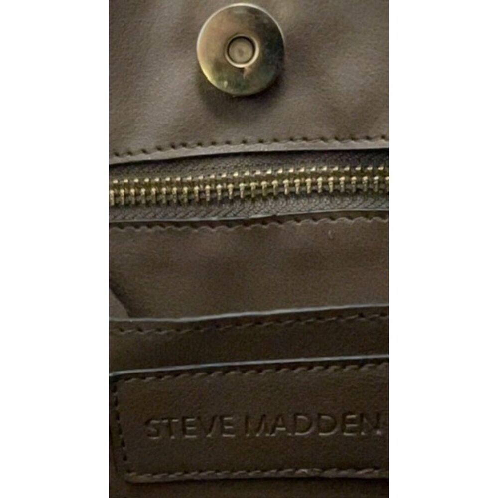Steve Madden signature tote with matching clutch - Picture 5 of 14